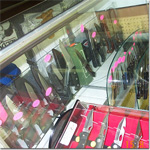 Gun Stop, Inc. Carries a Variety of Hunting Knives